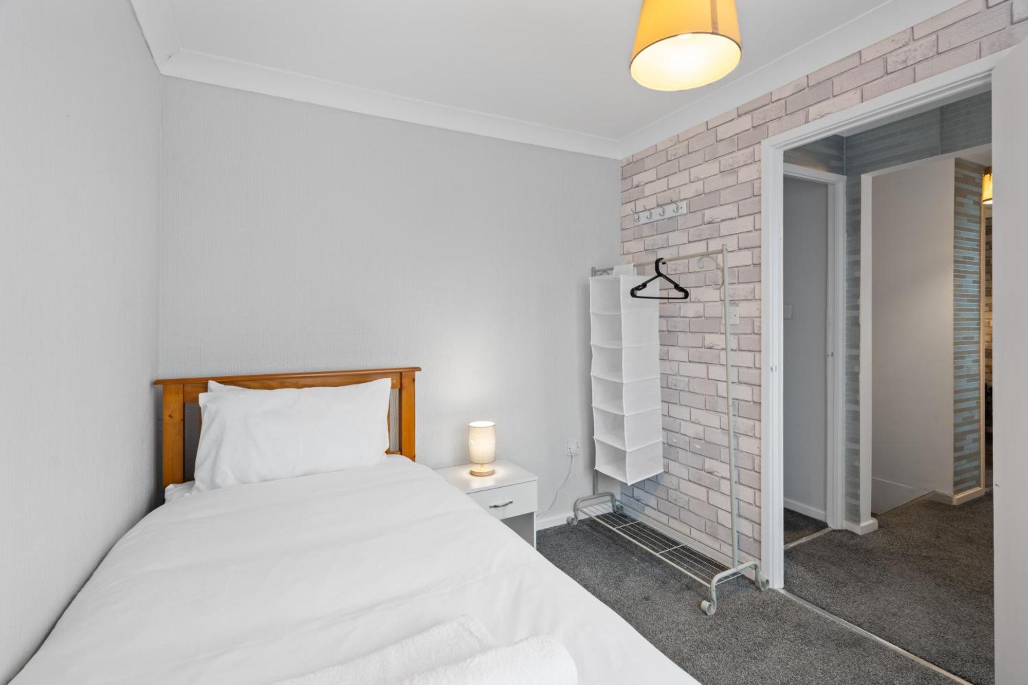 A Charming 3 Bed Home Next To Nec And Birmingham International Airport Marston Green Bagian luar foto