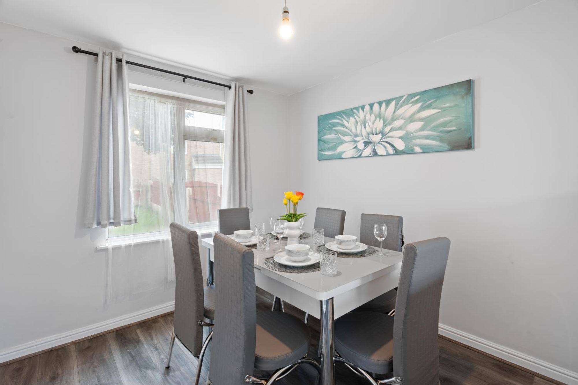 A Charming 3 Bed Home Next To Nec And Birmingham International Airport Marston Green Bagian luar foto