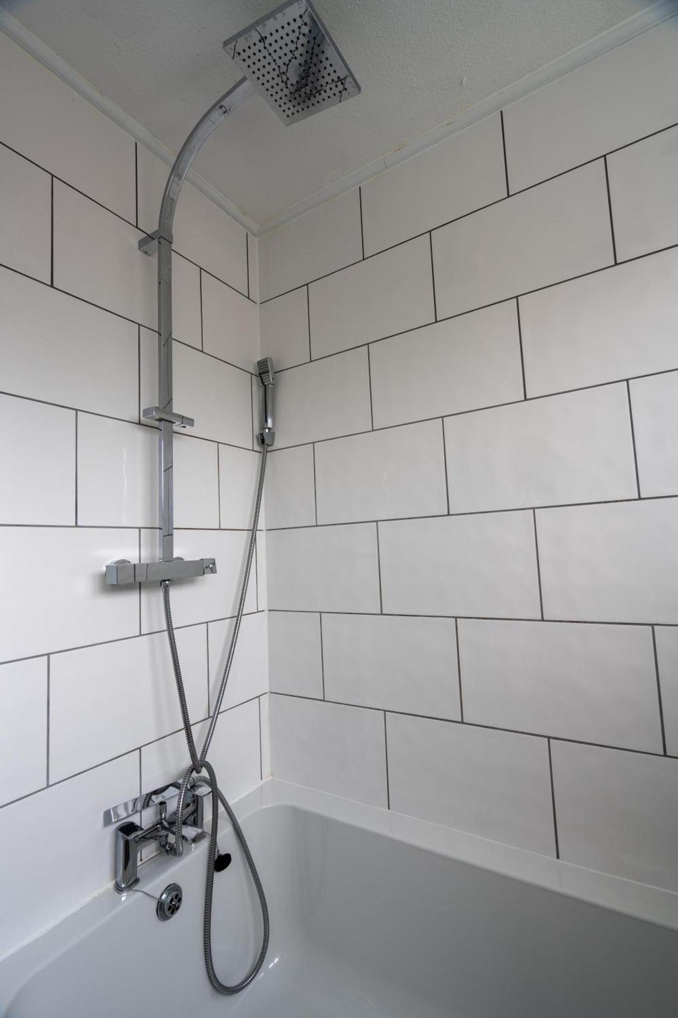 A Charming 3 Bed Home Next To Nec And Birmingham International Airport Marston Green Bagian luar foto