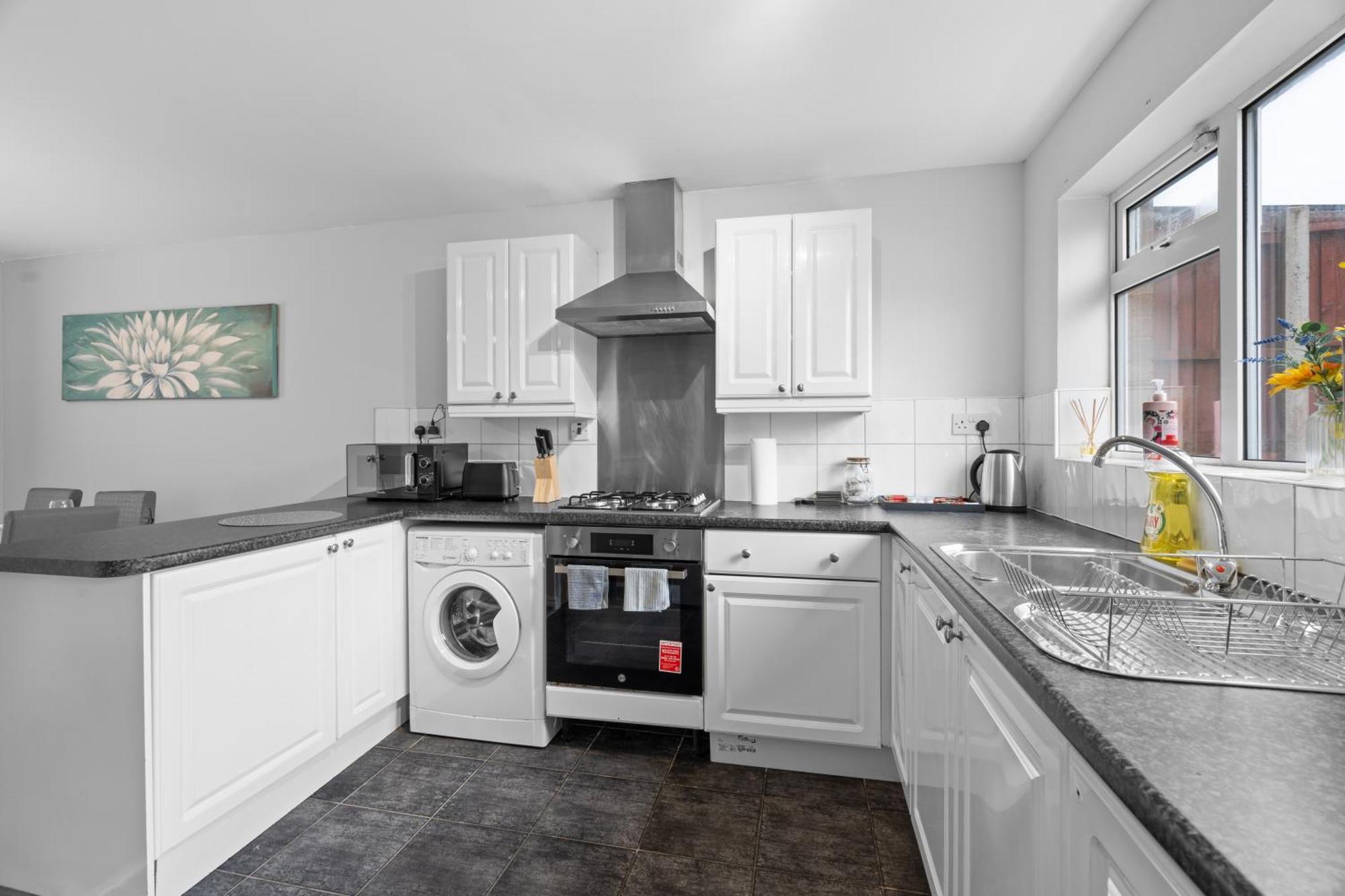 A Charming 3 Bed Home Next To Nec And Birmingham International Airport Marston Green Bagian luar foto